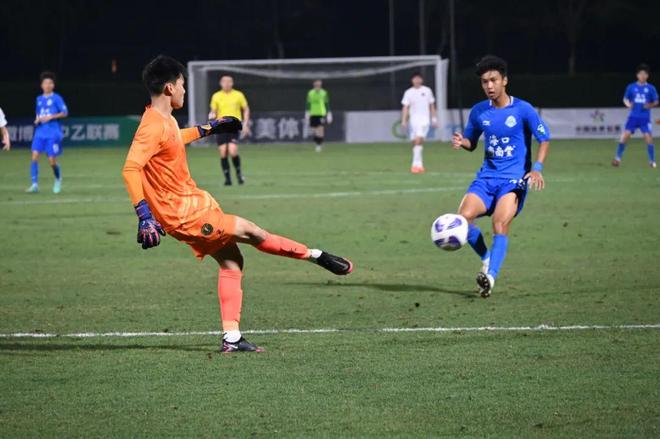 雷火电竞合作-湖南湘涛客场力克实力强队，成为新赛季黑马的简单介绍