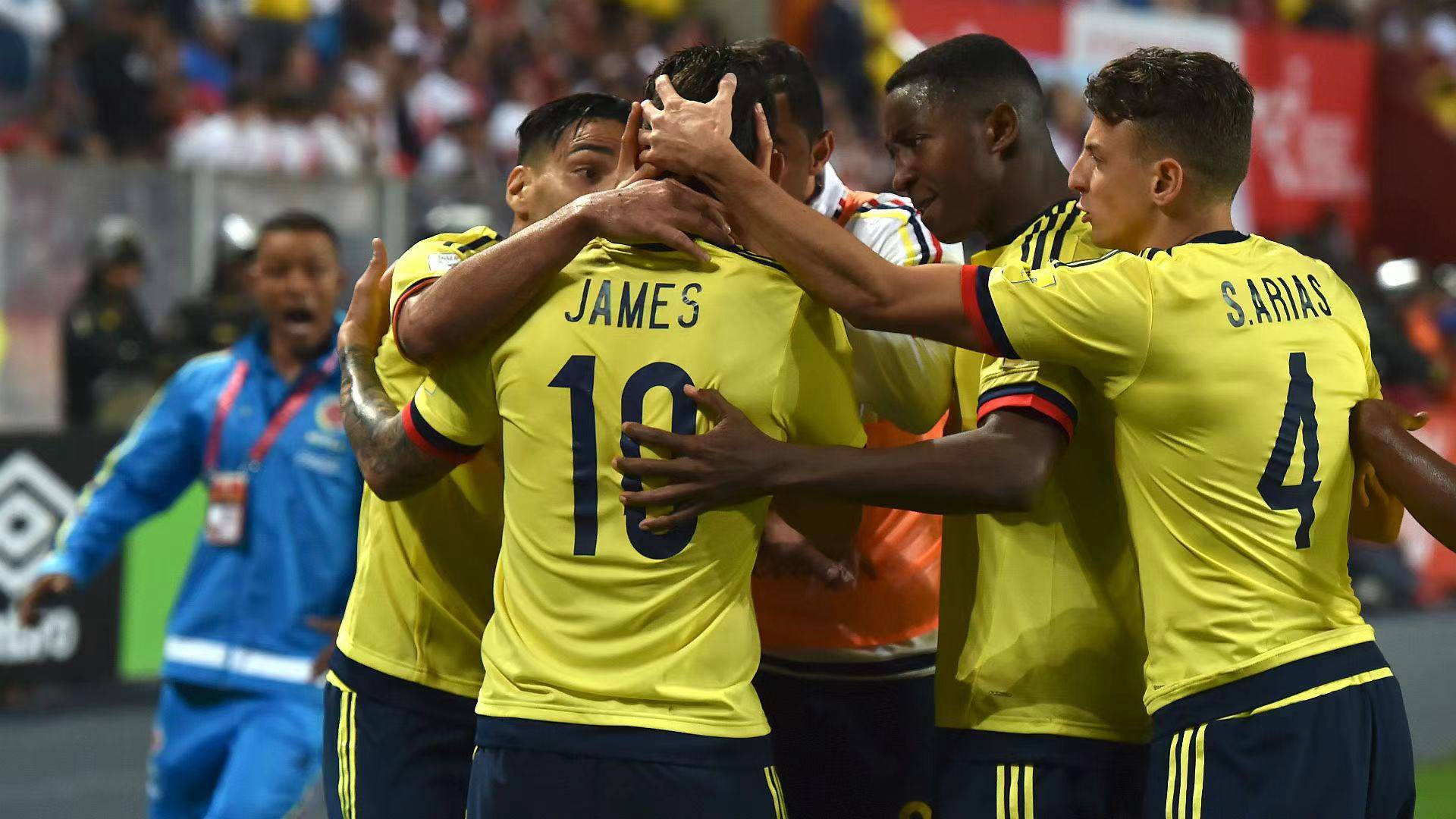 雷火电竞app-哥伦比亚队备战美洲杯，球员调整状态