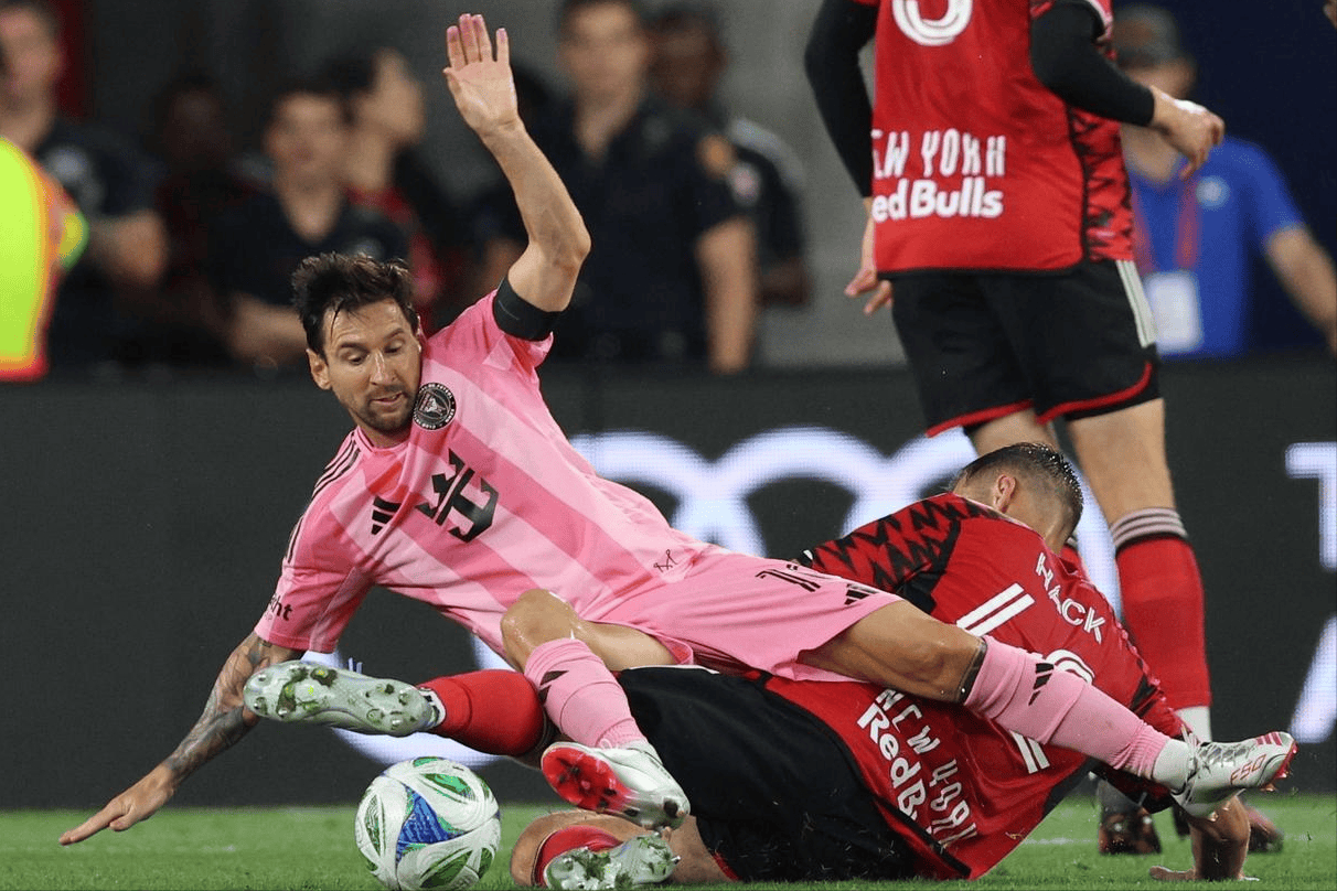 雷火电竞合作-巴萨逆转击败对手，梅西破门建功