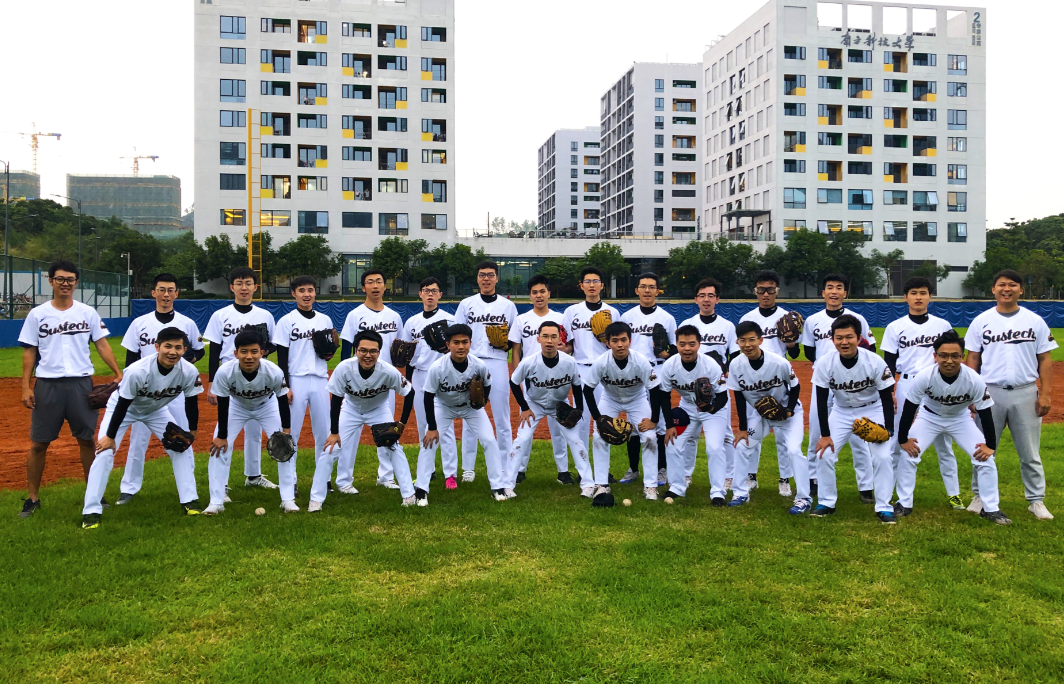 关于深圳大学生队员表现抢眼，年轻球员积极备战的信息