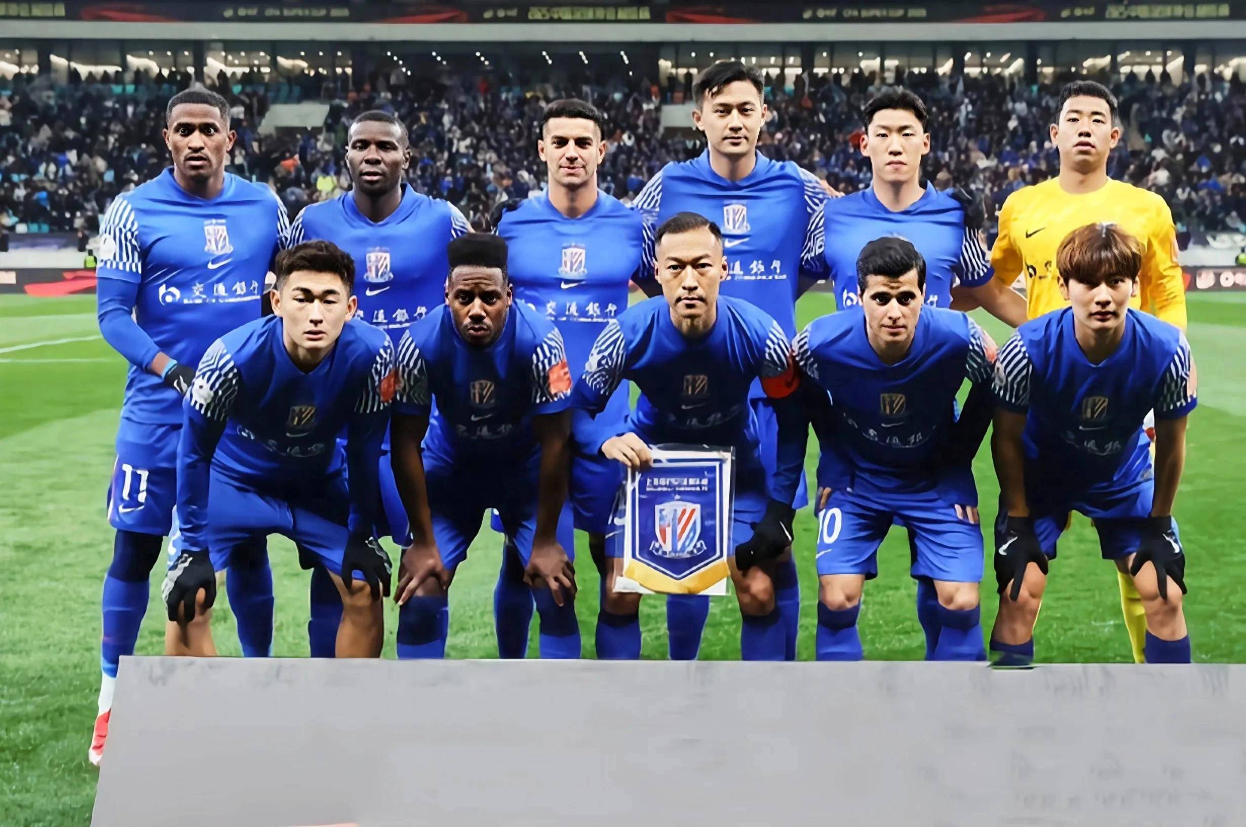 上海申花球员默契互动备战，力争赢球的简单介绍