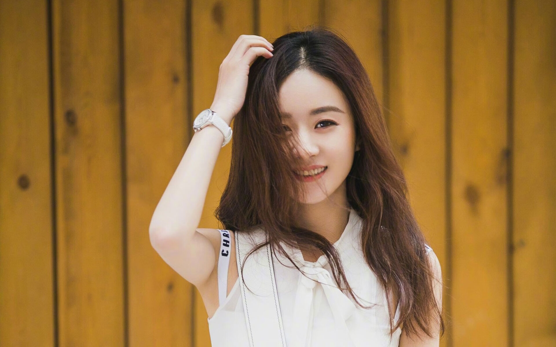 雷霆万钧今压纽约,字母擎天明耀巴黎—当现实火力预示未来权杖