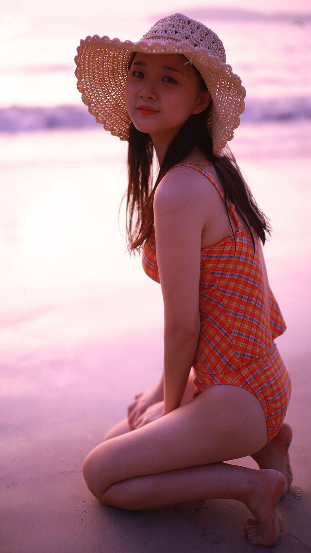 雷火电竞网址-北境风雪席卷马赛，伊比利亚暖阳照耀巴萨—欧洲足坛秩序重构新篇